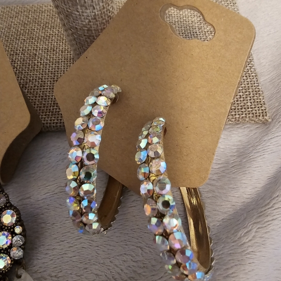 2 Pair Aurora Borealis Rhinestone Earrings - Picture 2 of 4